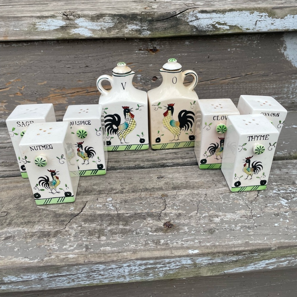 Vintage Rooster Spice Set